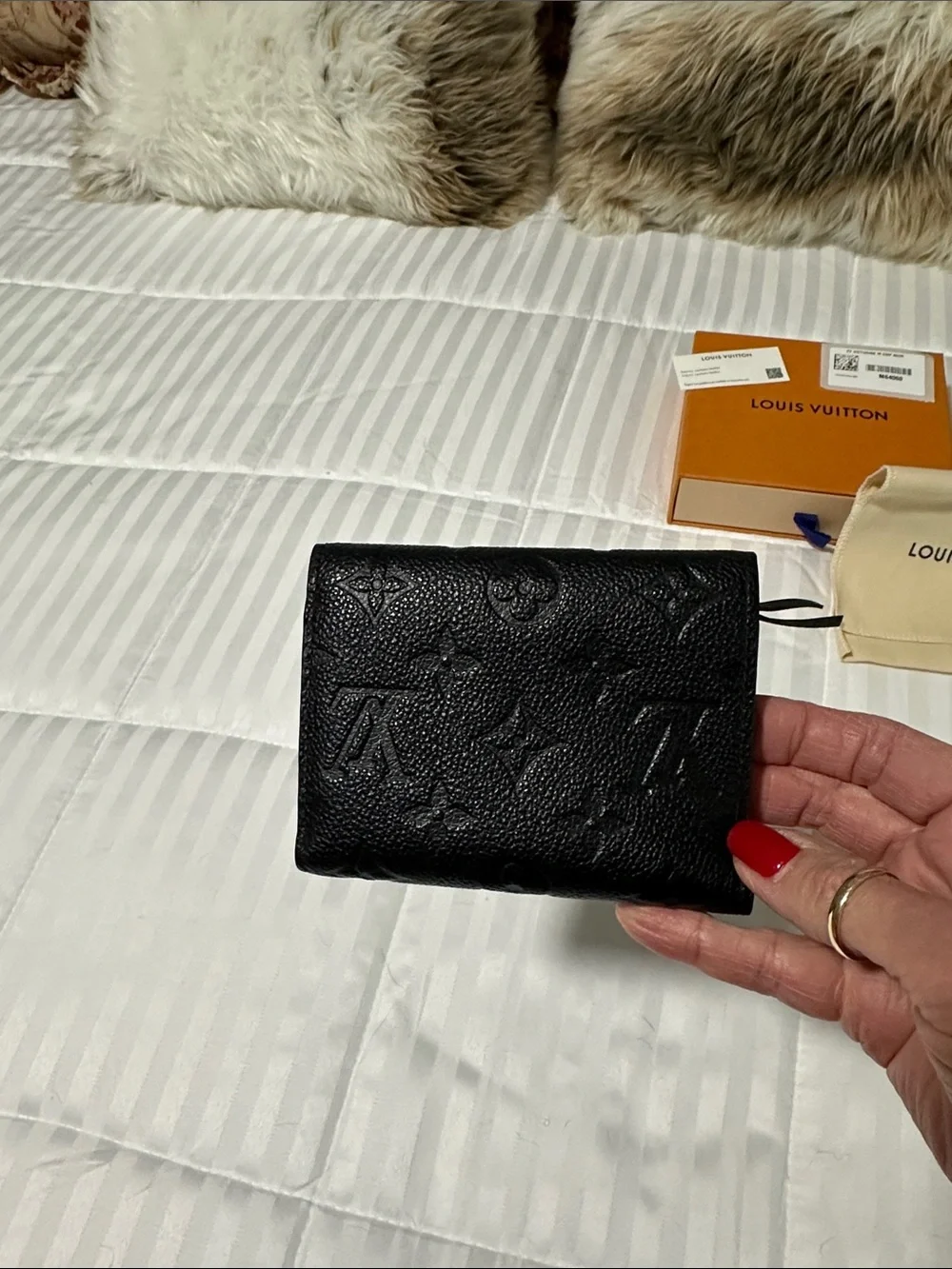Louis Vuitton Victorine Black Monogram Empreinte Small envelope-style Wallet - Picture 5 of 11